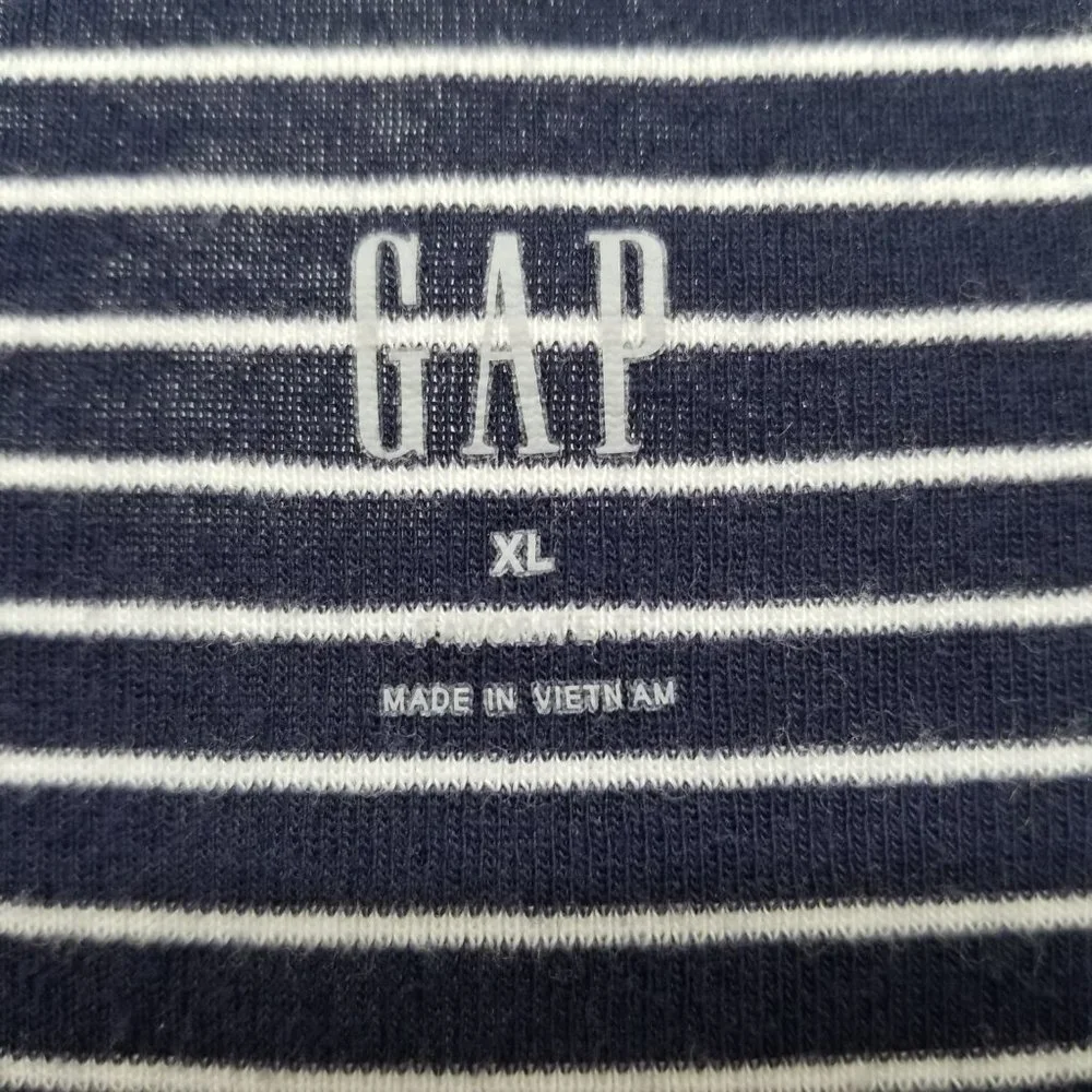 EUC Gap XL V-neck navy and white stripe long sleeve t shirt - Picture 2 of 5